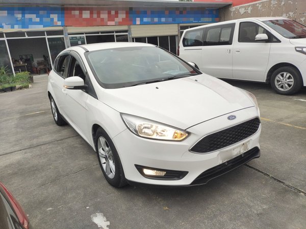 Ford Focus 2017, 131300 км, за 5916 USD