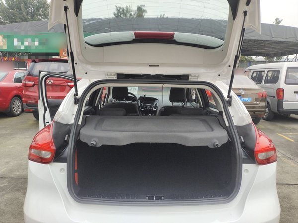 Ford Focus 2017, 131300 км, за 5916 USD - фото 22