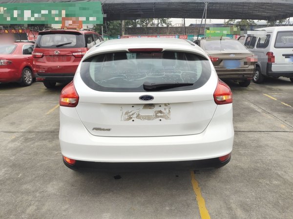 Ford Focus 2017, 131300 км, за 5916 USD