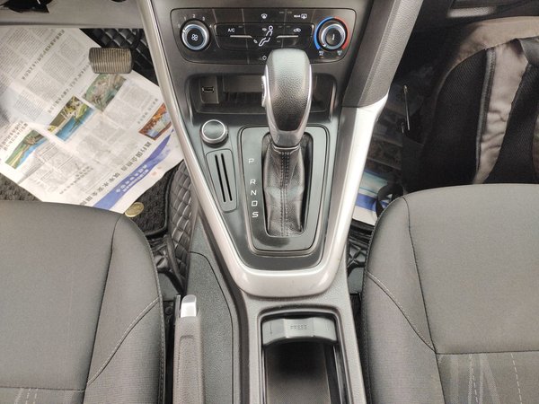 Ford Focus 2017, 131300 км, за 5916 USD - фото 17