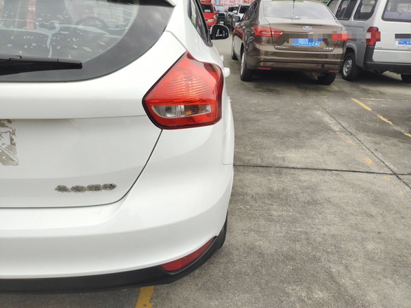 Ford Focus 2017, 131300 км, за 5916 USD - фото 7