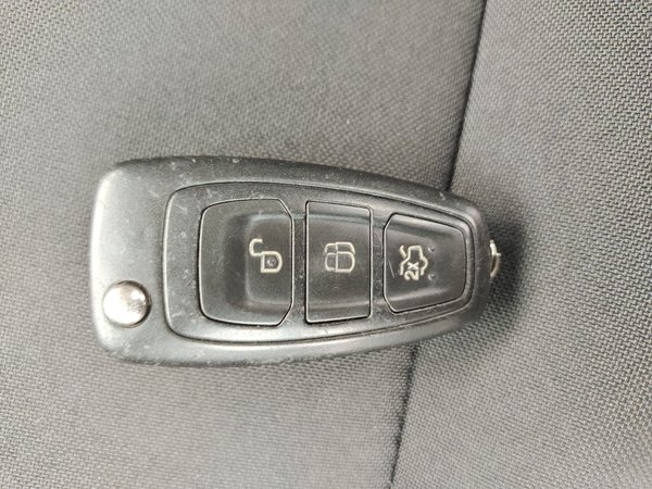 Ford Focus 2017, 131300 км, за 5916 USD - фото 12