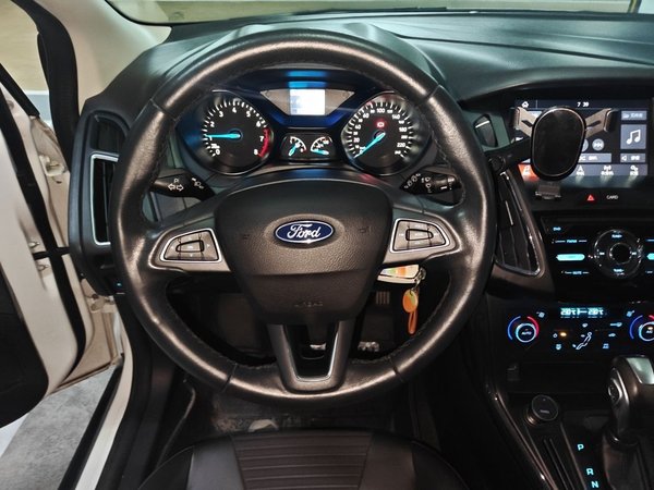 Ford Focus 2017, 63900 км, за 4817 USD - фото 15