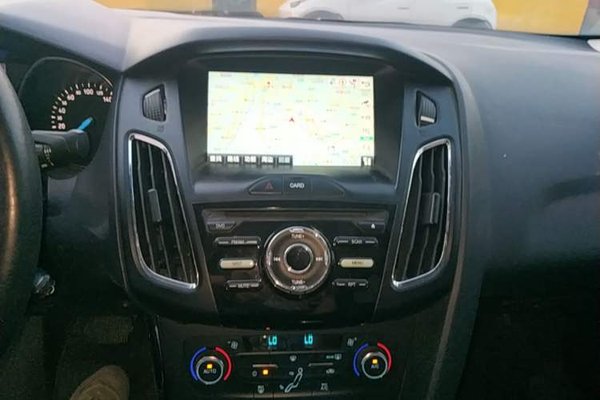 Ford Focus 2017, 65600 км, за 6056 USD - фото 16
