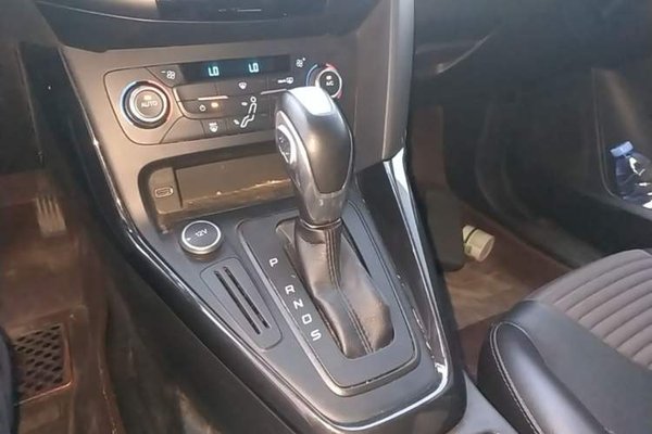 Ford Focus 2017, 65600 км, за 6056 USD - фото 17