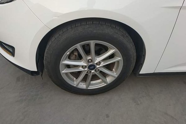 Ford Focus 2017, 65600 км, за 6056 USD - фото 8