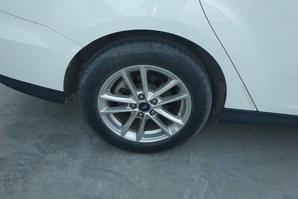 Ford Focus 2017, 65600 км, за 6056 USD - фото 10