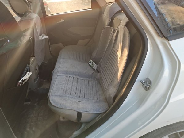Ford Focus 2017, 89700 км, за 3555 USD - фото 18