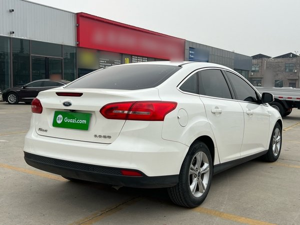 Ford Focus 2017, 95400 км, за 5690 USD - фото 9