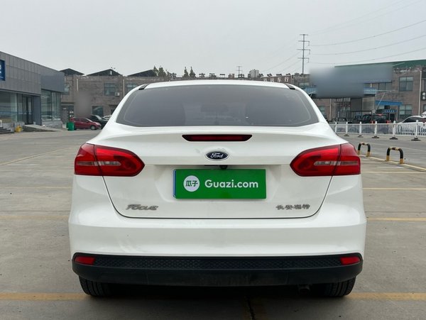 Ford Focus 2017, 95400 км, за 5690 USD - фото 8