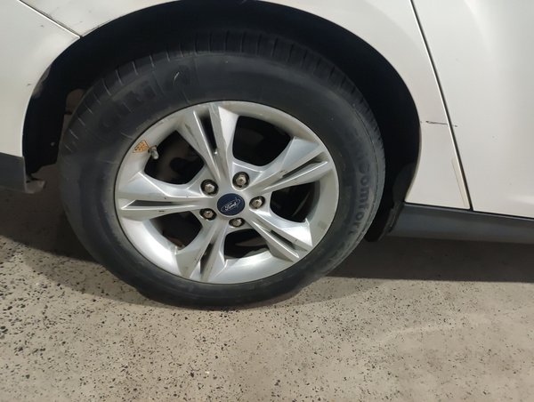 Ford Focus 2017, 95400 км, за 5690 USD