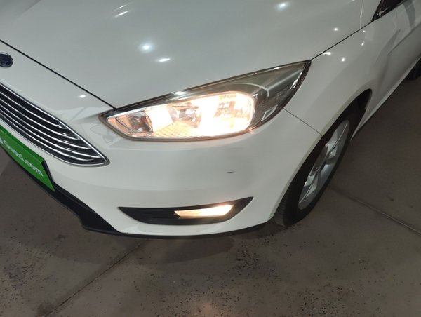 Ford Focus 2017 Sedan 1.6L Automatic Comfort Plus SmartDrive Edition, 2017 года