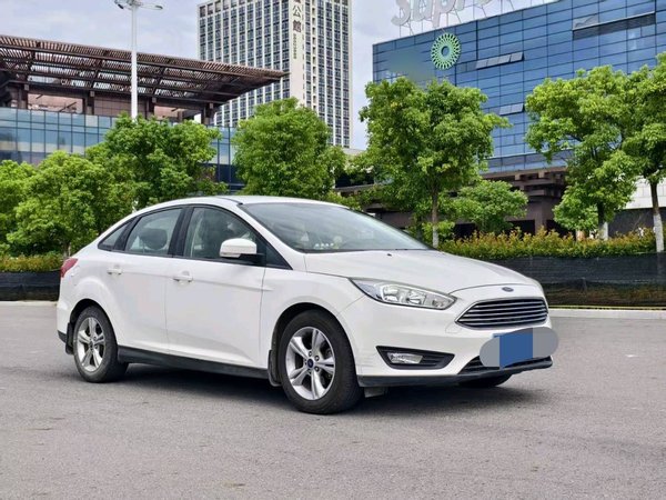 Ford Focus 2017, 96800 км, за 4530 USD - фото 10