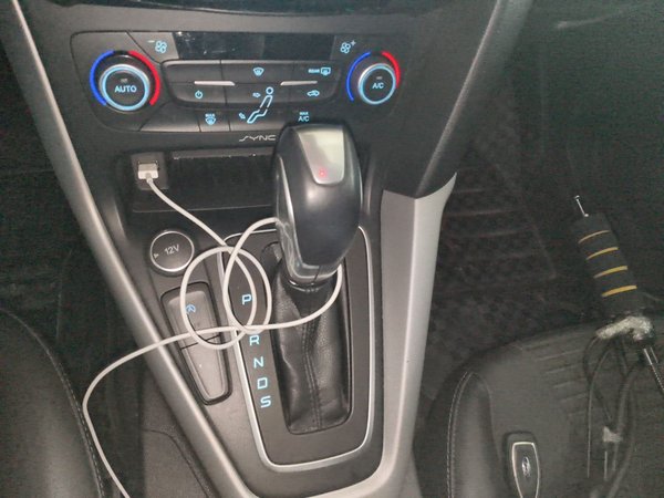 Ford Focus 2018, 67900 км, за 9055 USD - фото 13