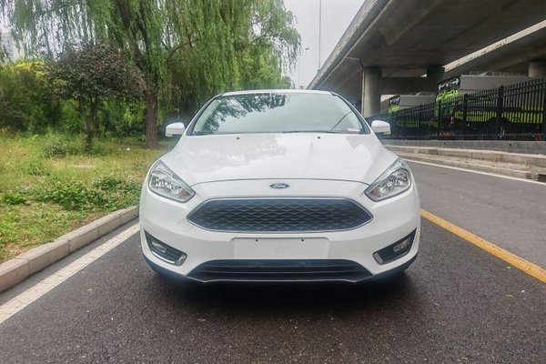 Ford Focus 2018, 73300 км, за 8040 USD