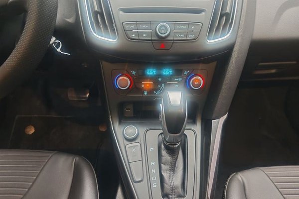 Ford Focus 2018, 73300 км, за 8040 USD - фото 22