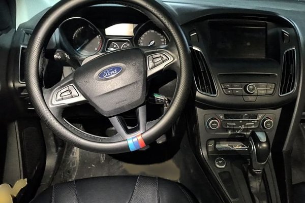 Ford Focus 2018, 73300 км, за 8040 USD - фото 9