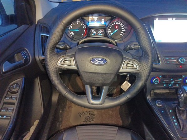 Ford Focus 2018, 81800 км, за 6996 USD - фото 9