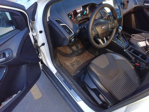 Ford Focus 2018, 81800 км, за 6996 USD - фото 8