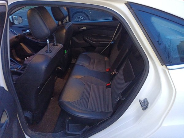 Ford Focus 2018, 81800 км, за 6996 USD - фото 16