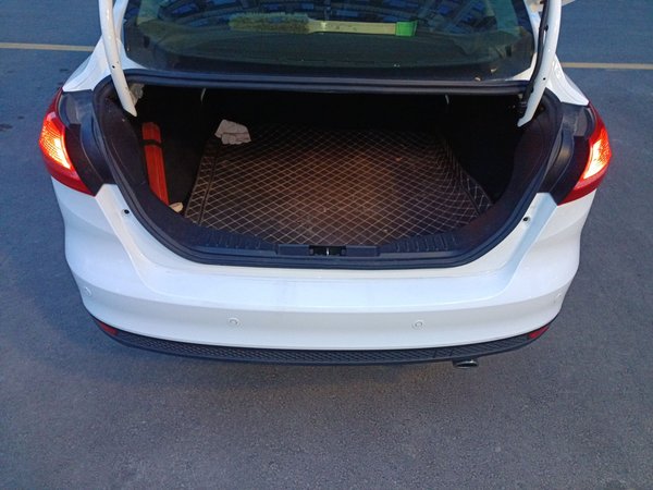 Ford Focus 2018, 81800 км, за 6996 USD - фото 13