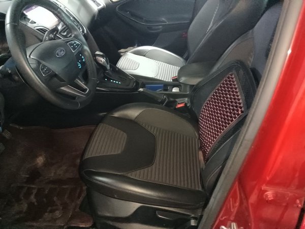 Ford Focus 2018, 77600 км, за 6226 USD - фото 14