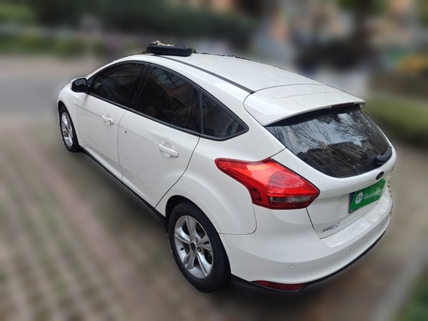 Ford Focus 2018, 25900 км, за 6160 USD