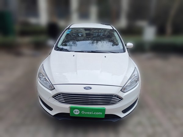 Ford Focus 2018 Hatchback Classic 1.6L Automatic Comfort Plus SmartDrive Edition, 2018 года