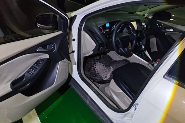 Ford Focus 2018, 44600 км, за 5393 USD