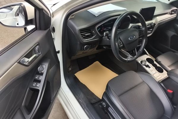 Ford Focus 2019, 77800 км, за 7511 USD - фото 19