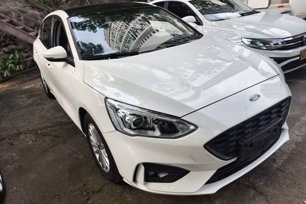 Ford Focus 2019, 77800 км, за 7511 USD