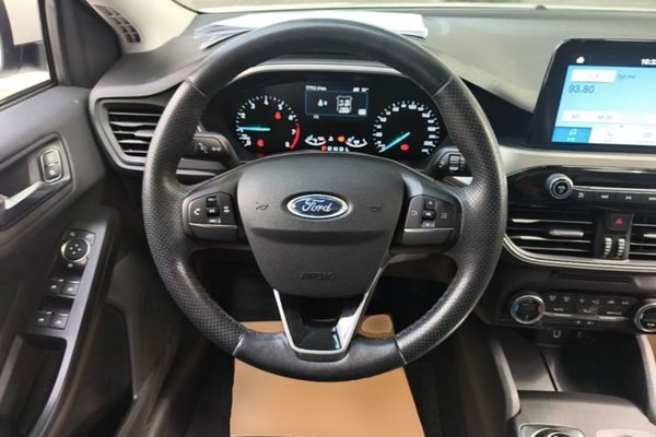 Ford Focus 2019, 77800 км, за 7511 USD - фото 14