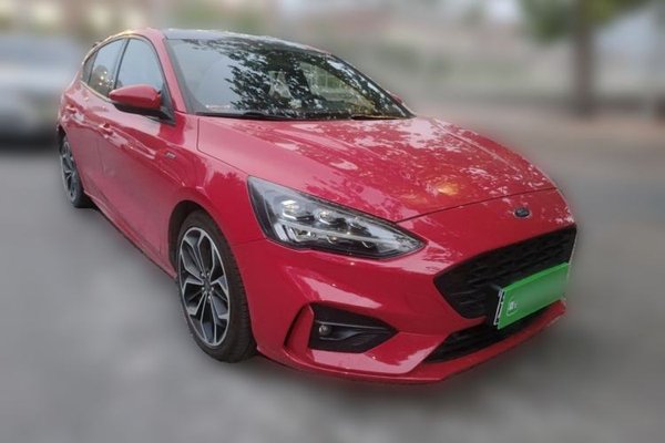 Ford Focus 2019, 66100 км, за 7365 USD