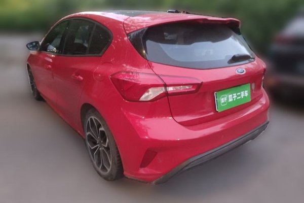 Ford Focus 2019, 66100 км, за 7365 USD