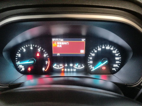 Ford Focus 2019, 97100 км, за 7946 USD - фото 8