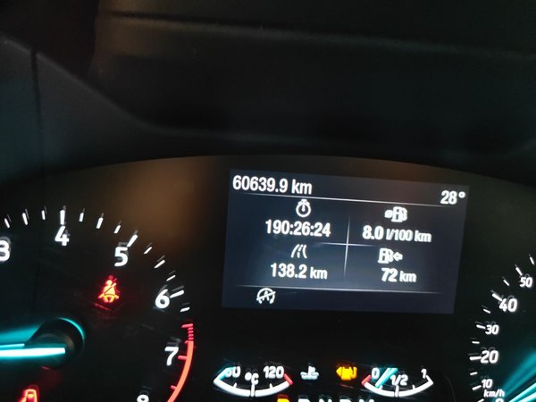 Ford Focus 2020, 60600 км, за 8890 USD - фото 9