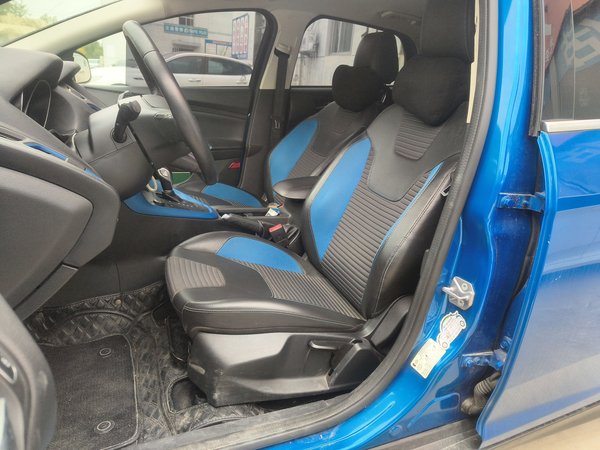 Ford Focus 2020, 64300 км, за 6223 USD - фото 6