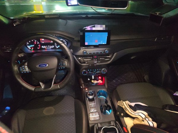 Ford Focus 2020, 73400 км, за 10802 USD - фото 12