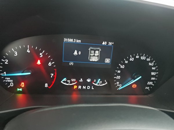 Ford Focus 2020, 31600 км, за 9445 USD - фото 8