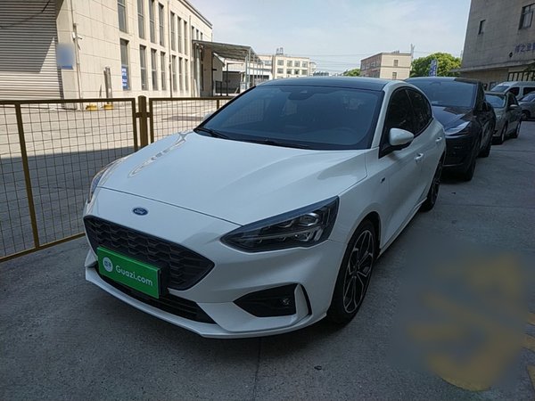 Ford Focus · 2020 год