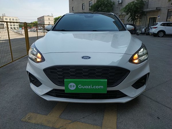 Ford Focus 2020, 54900 км, за 9761 USD - фото 21