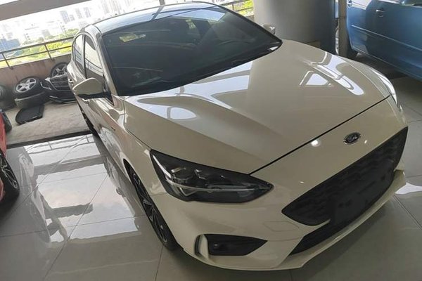 Ford Focus 2021, 77800 км, за 11510 USD