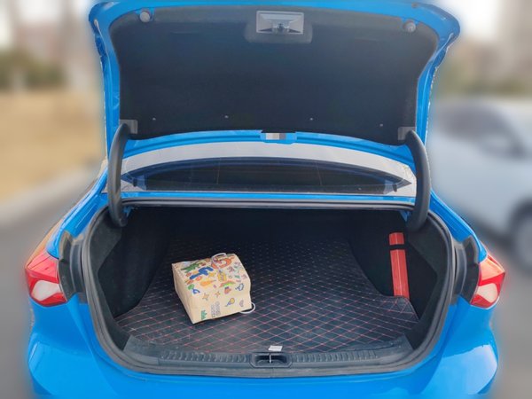 Ford Focus 2022, 14100 км, за 12946 USD - фото 20