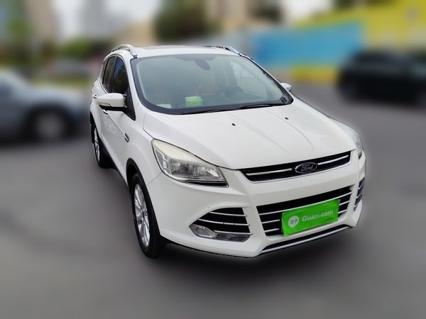 Ford Kuga 2013, 104900 км, за 4532 USD