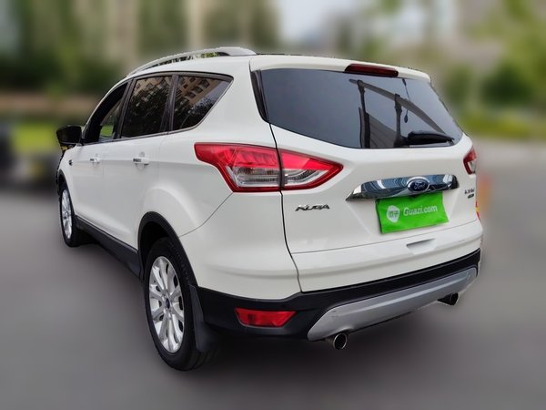 Ford Kuga 2013, 104900 км, за 4532 USD