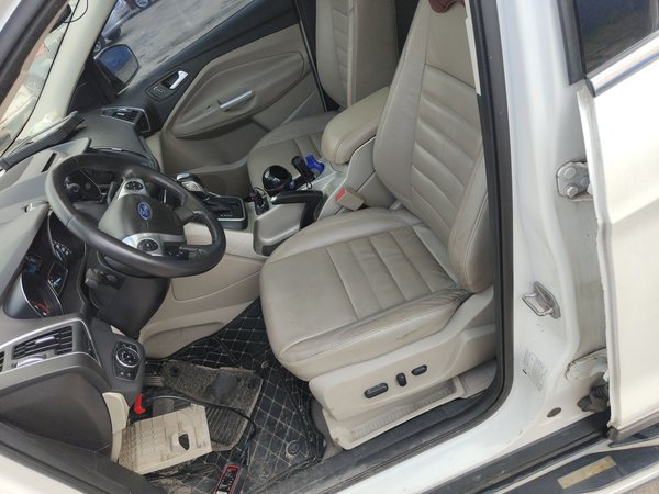 Ford Kuga 2013, 124800 км, за 4896 USD - фото 6