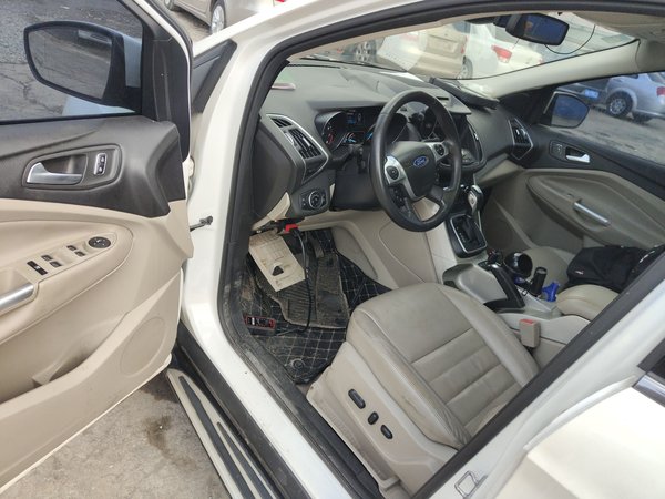 Ford Kuga 2013, 124800 км, за 4896 USD - фото 12