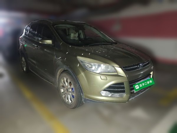 Ford Kuga 2013, 162000 км, за 4653 USD