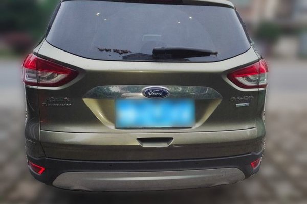 Ford Kuga 2013, 72800 км, за 4641 USD