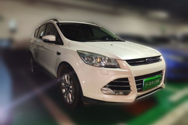 Ford Kuga 2013, 97000 км, за 4546 USD
